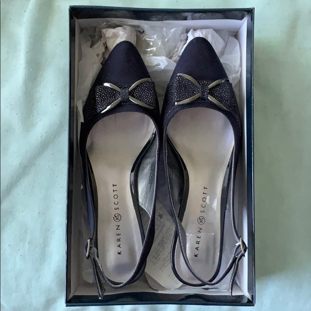 Karen Scott Navy Suede Bow Heels